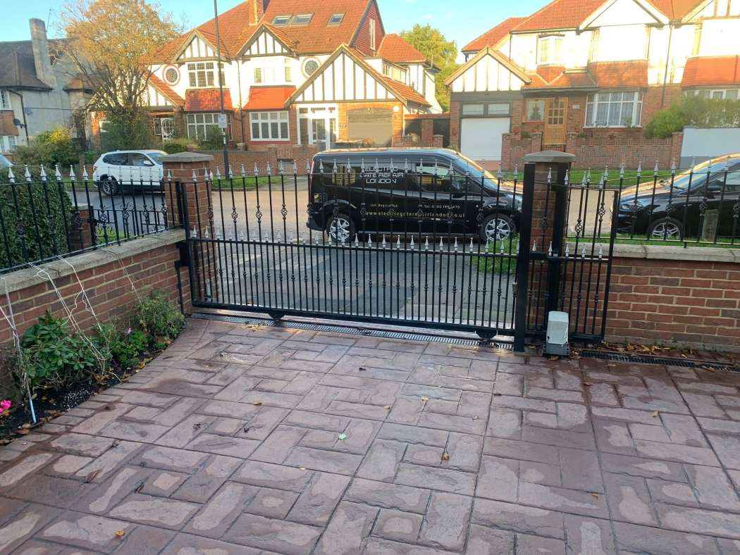 Electric gate repairs